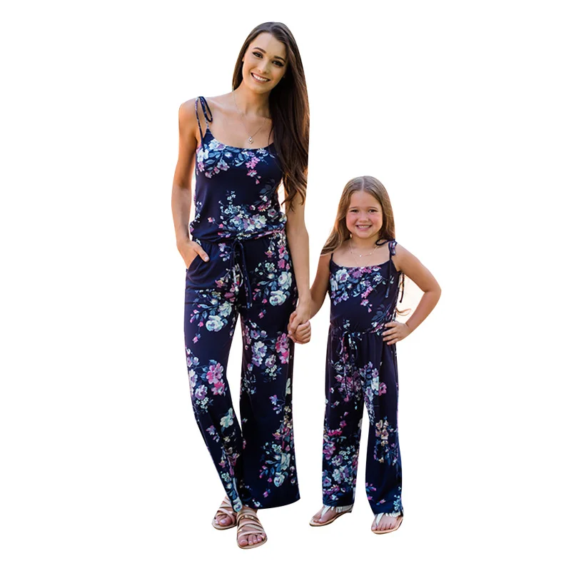 

Summer Mommy and Me Clothes Family Matching Outfits Baby Girl Clothes 2019 Mom and Daughter Dress Girl Navy Blue Floral Jumpsuit