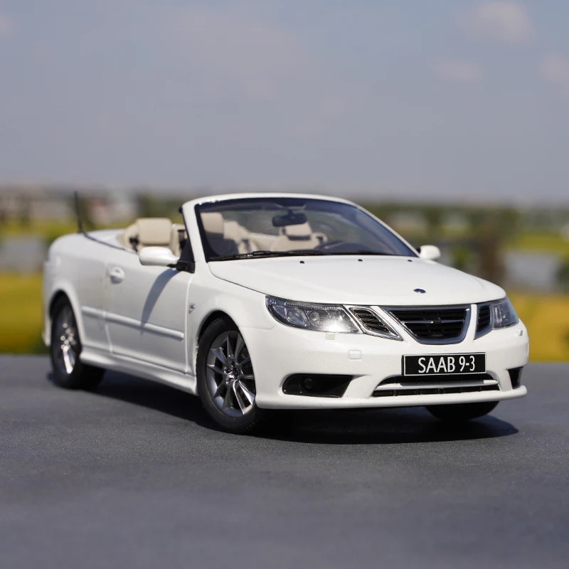 Оригинальный завод аутентичный 1:18 SAAB 9-3 цинковый сплав модель спортивного