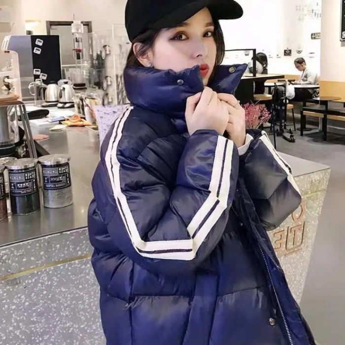 

Women's Padded Jacket Fall and Winter Adds Velvet Bull-jeans To Join Together A Lady Coat Sport Coats Sports Wear Down Jacket