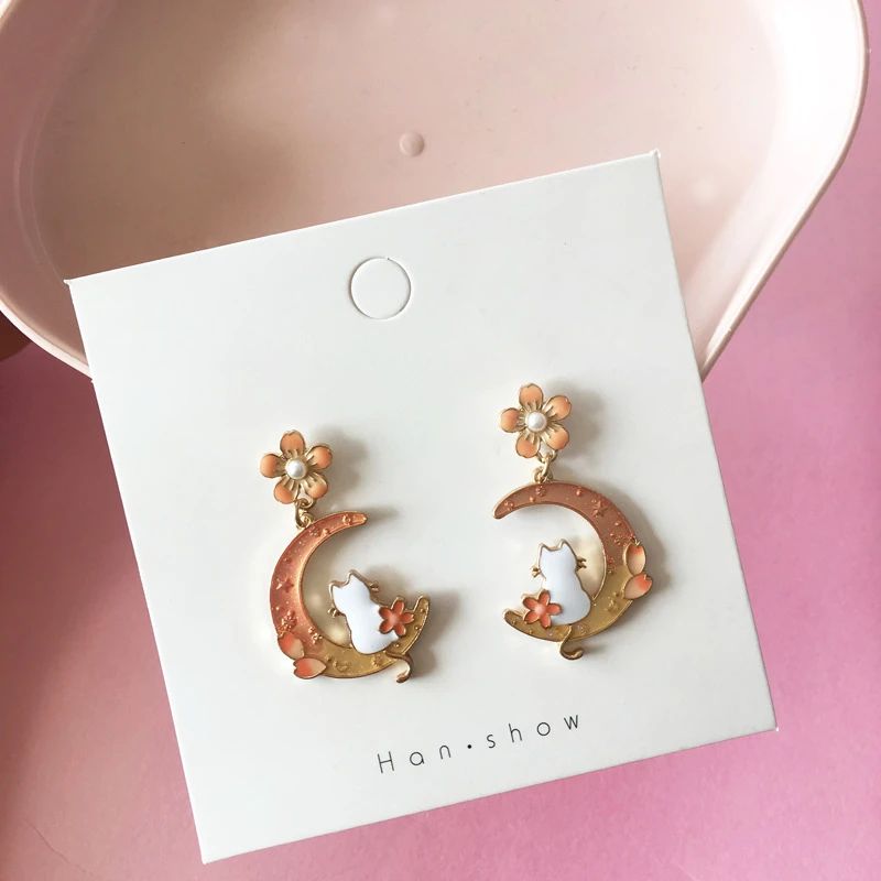 Japanese Style Girls Enamel Sakura Flowers Clip on Earrings White Cat On The Moon Earrings No Piercing Ears For Women