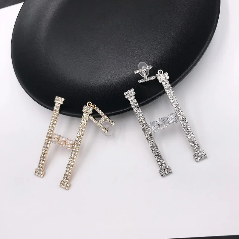 锆石镶钻H字母9.7元5