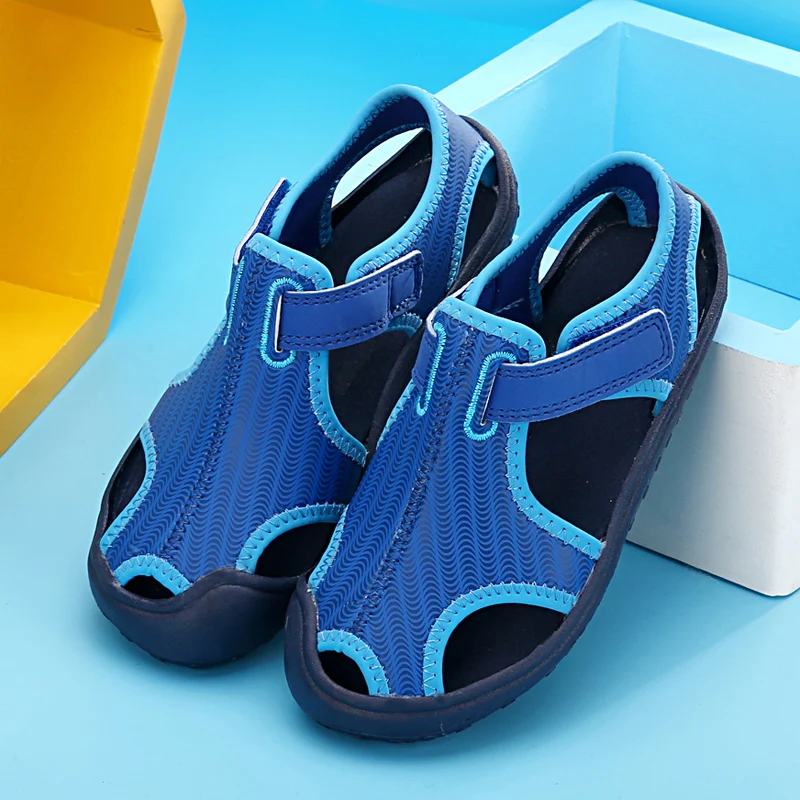 Новые летние детские сандалии для девочек и мальчиков женская обувь на плоской подошве сандалии с закрытым носком удобные пляжные сандалии для малышей - Цвет: Blue