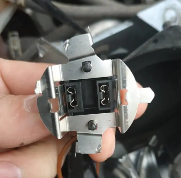 

Adapters for H7 Lamps