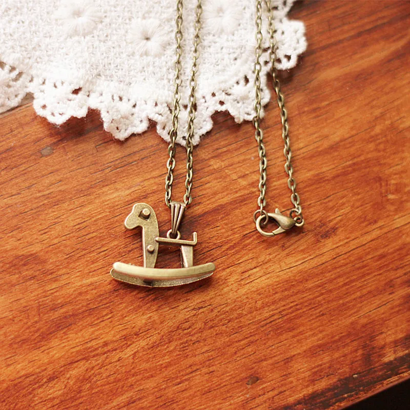 Retro Fashion Small Fresh Handmade Alloy Rocking Horse Pendant Necklace for Women Jewelry Gifts | Украшения и аксессуары