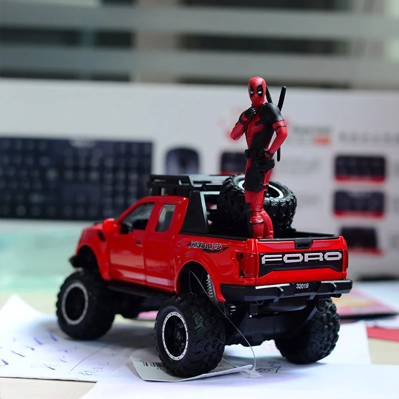 Автомобильные украшения Дэдпул Marvel качающаяся голова кукла Фигурка Сидящая Модель Аниме мини кукла украшение автомобиля аксессуары для автомобиля