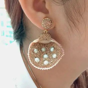 

Cultured white Pearl Shell Golden Macarsite Stud Earrings