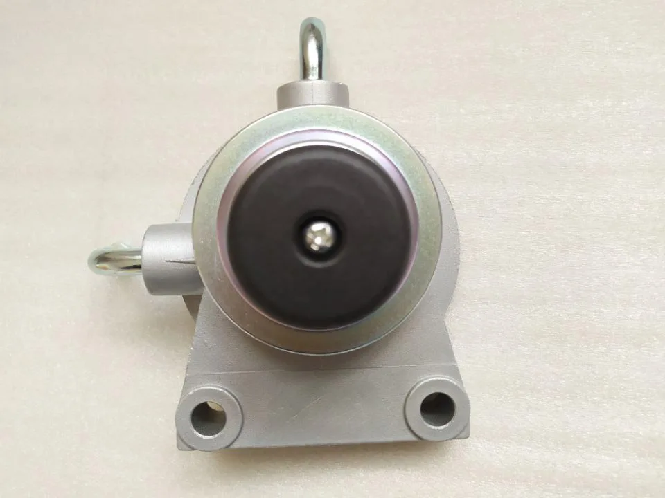 Fuel Filter Primer Pump For Diesel Toyota Hilux LN106 LN107 LN111 3L NP85/DH005/2330364060//2330364430/LN85/23301-54410 ZPN-1302