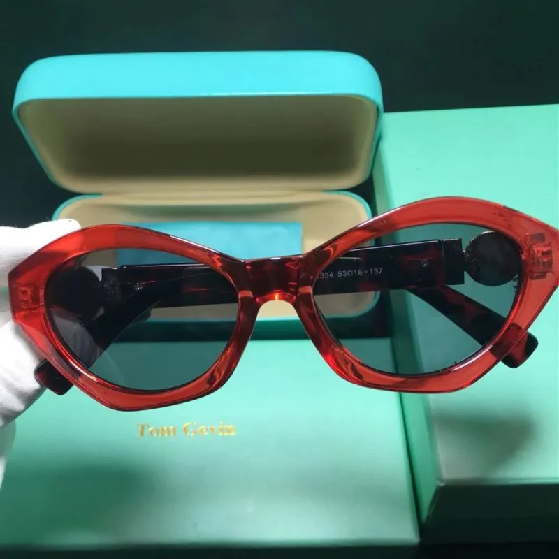 Винтажные Солнцезащитные очки женские кошачий глаз Роскошные брендовые дизайнерские треугольные черные солнцезащитные очки женские Ретро красные маленькие солнцезащитные очки oculos