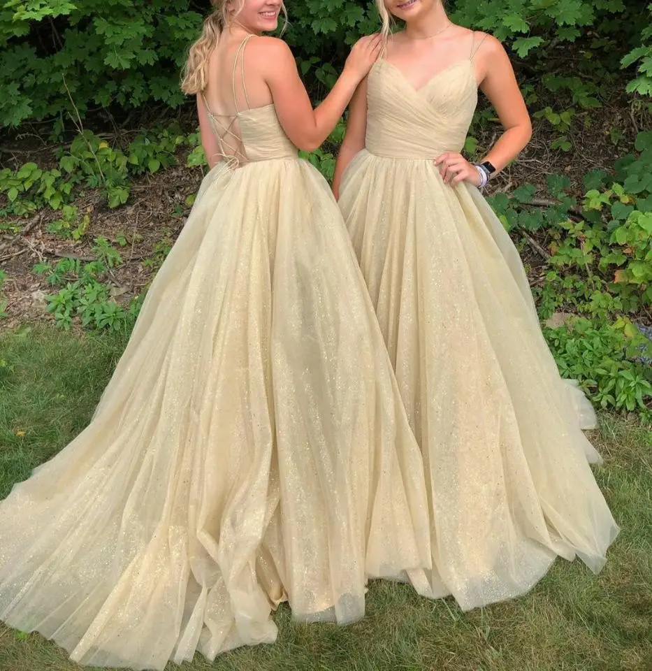 

Elegant Long Tulle Prom Dresses with Glitter Floor Length V-Neck Champagne Sexy Back Formal Party Dresses for Women