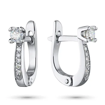 

Earrings in white gold with diamonds e0901sg06174000