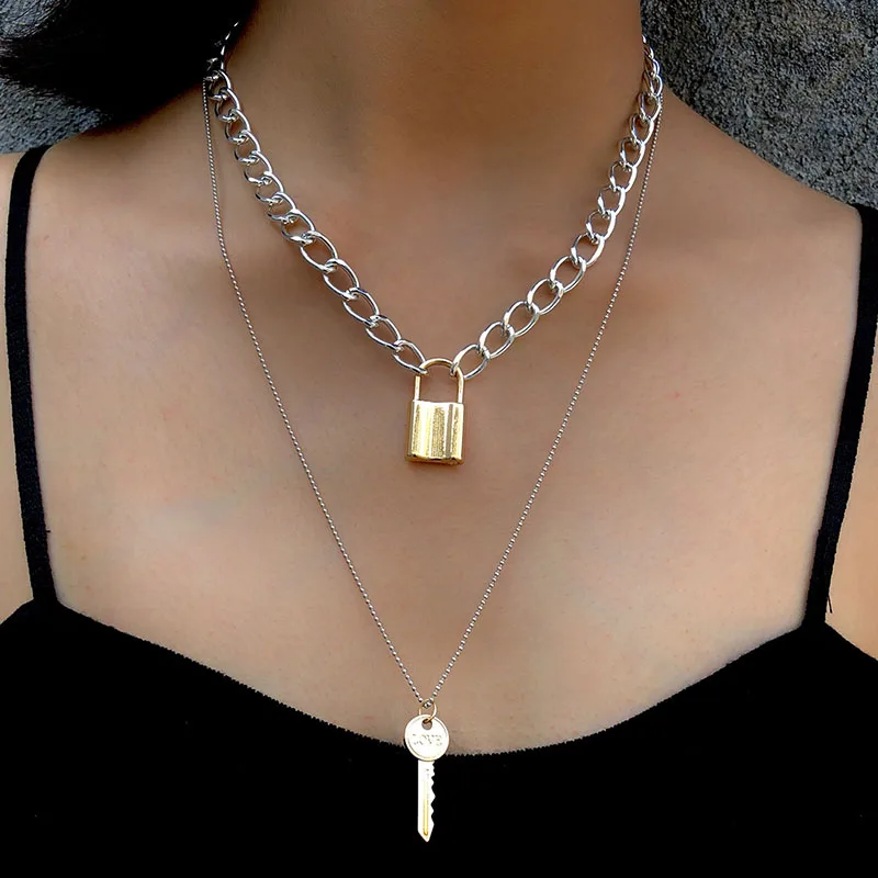

Retro Key Lock Pendant Necklace Chain Female Creative Fashion Geometric Love Item Personality Pendant Wild Fashion Necklace