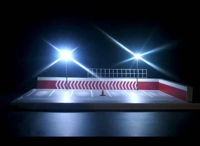 1/64 Rooftop Model Car Outdoor Parking Lot Garage Scene With Illuminated Billboard Advertising Panel 4