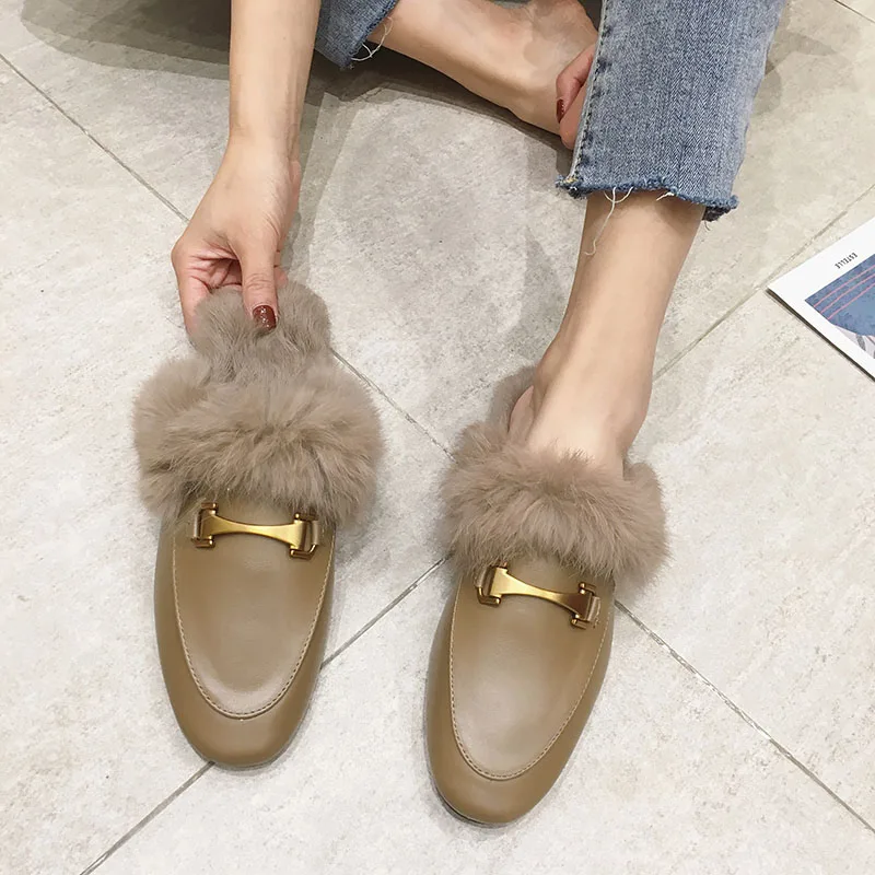 Shoes Woman Winter Slippers Luxury Slides Pokemon Plush Cover Toe Platform Mules Women Designer Fur New Flat Basic Cotton