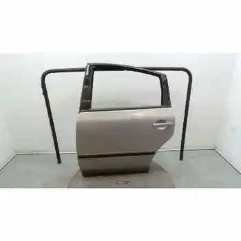 

LEFT REAR DOOR VOLKSWAGEN PASSAT SALOON (3B2)