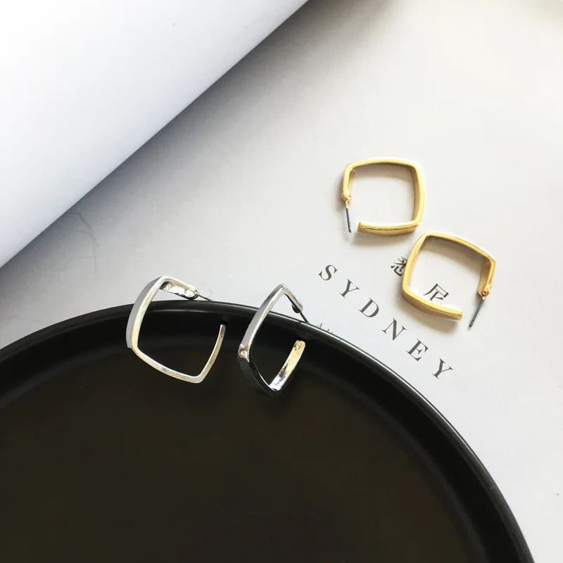 

New Fashion Simply Earrings Jewelry Goden Plated Medium Geometric Stud Earrings For Girl Women Gift