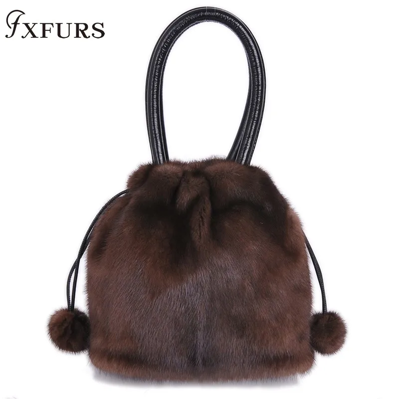2019 Nieuwe Aankomst Echt Bont Tassen Gemaakt Door Hele Stukken Mink Fur Vrouwen Luxe Messenger Bags Nertsen Bont Emmer zak voor Vrouwelijke Winter 2019 Nieuwe Aankomst Echt Bont Tassen Gemaakt Door Hele Stukken Mink Fur Vrouwen Luxe Messenger Bags Nertsen Bont Emmer zak voor Vrouwelijke Winter