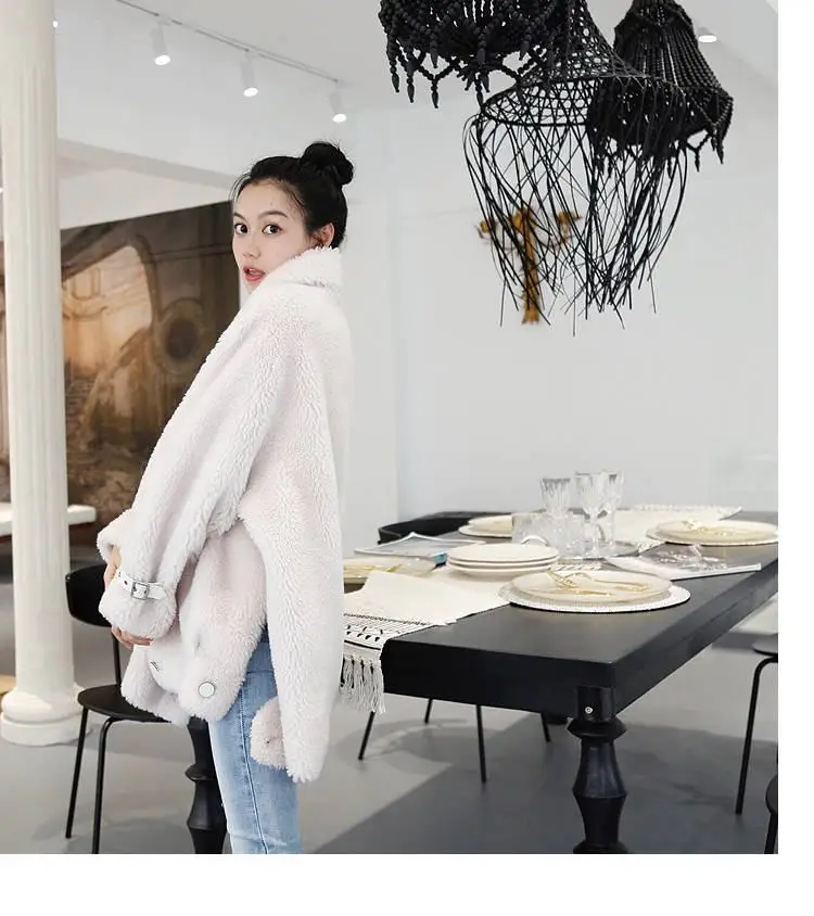 Women Winter New Style Real Fur Coat Real Sheep Shearing Fur Jacket Female Warm Natural Wool Blends Outerwear Abrigos M141