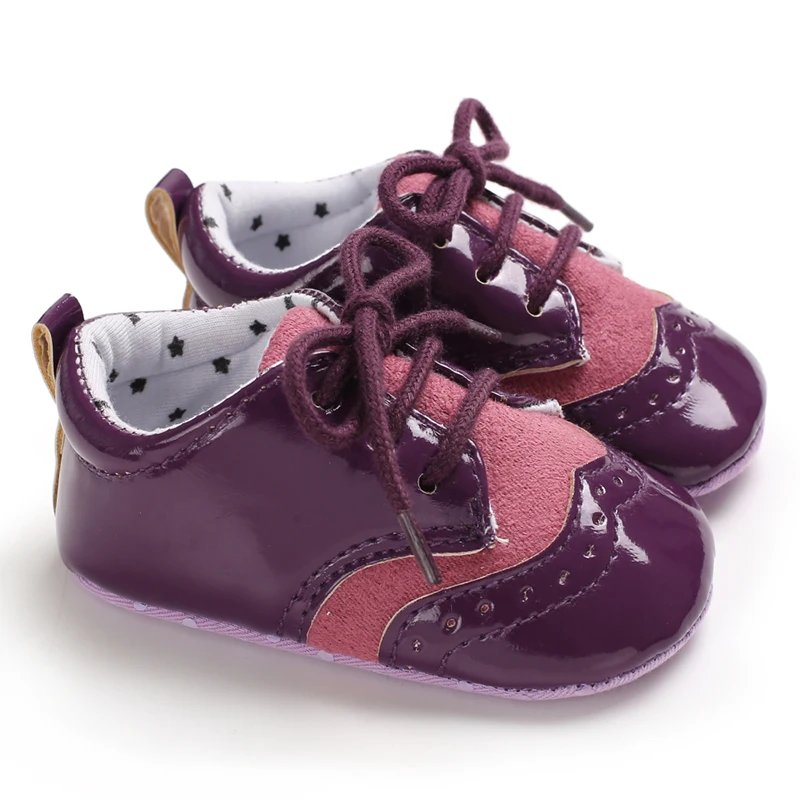 Patenet/Кожаные Замшевые туфли для новорожденных девочек и мальчиков Нескользящие кожаные туфли для младенцев на крестины мягкая хлопковая подошва Bullock в римском стиле; сезон осень - Цвет: Фиолетовый