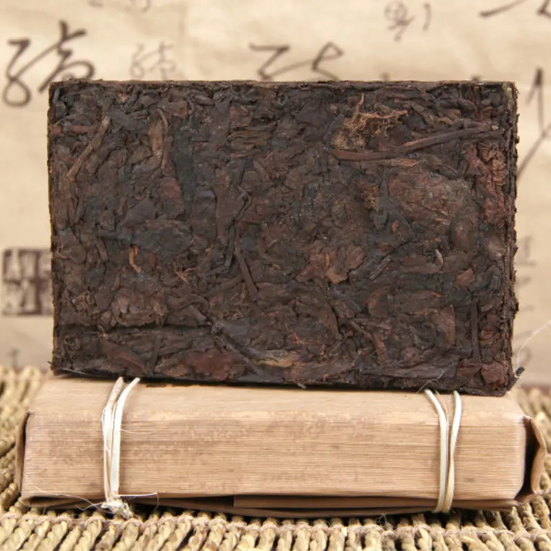 Yunnan Menghai Old Tree Shu Pu-erh Made by 2008 Pu'er Material Ripe Pu'er 7562 Tea Brick 250g