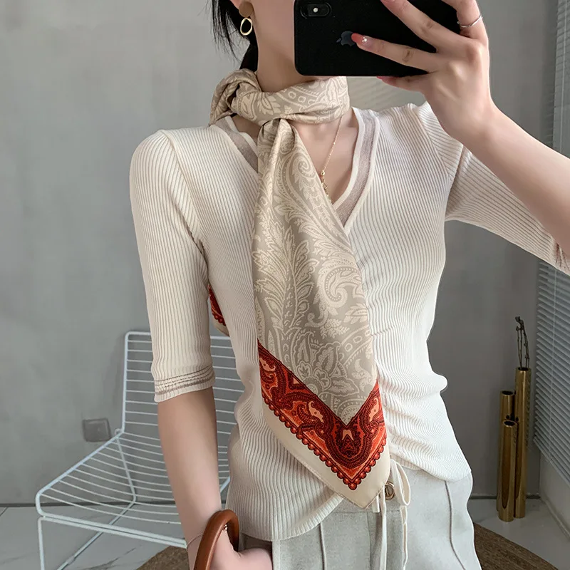 AYYUFE Collar Shawl Friendly to Skin Print Thin Square Shape Retro Style  Neck Scarf Daily Wear Scarf 