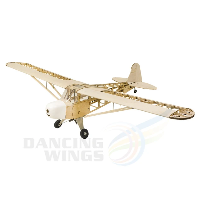 XOAR PJA hélices de madeira de hélice de avião RC de 14 polegadas para  aviões de controle remoto a gasolina, 14x5 : : Brinquedos e  Jogos