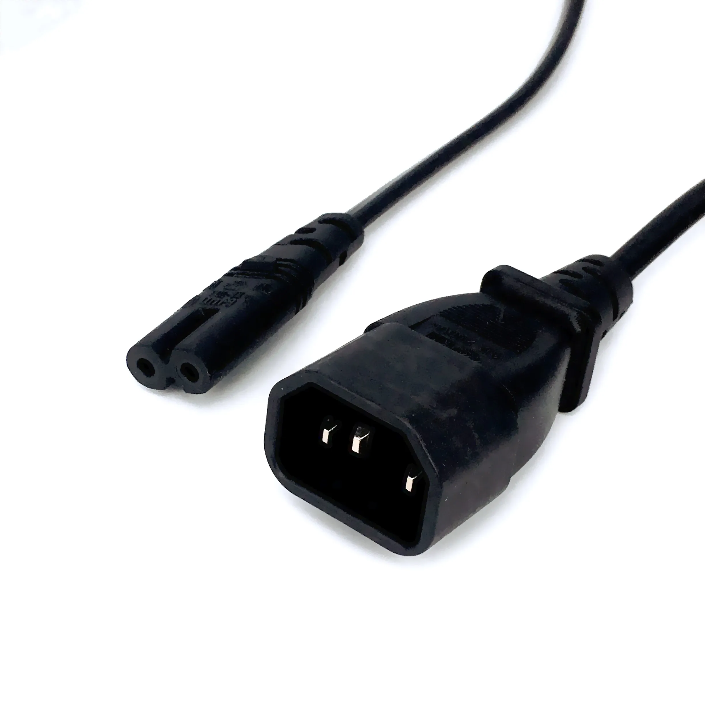 Cordons d'alimentation IEC C14 C20 - Solutions robustes et polyvalentes