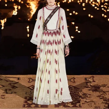 

Luxury Runway Women Maxi Dress 2020 Fashion Week Embroidery Lace Spliced Long Sleeve Tunic Floor-length Party High Quality B117