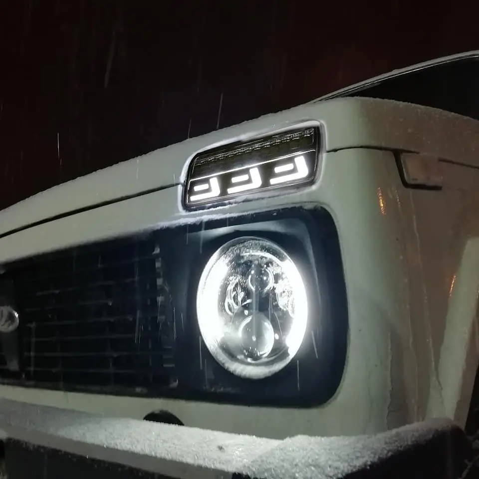 Для Lada Niva 4X4 1995 светодиодный задний светильник s с сигналом поворота заднего хода