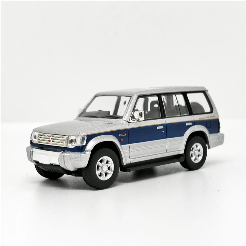 TOMYTEC TLV 1:64 Mitsubishi Pajero Super Exceed Z Diecast Model Car - Цвет: Silver -Blue