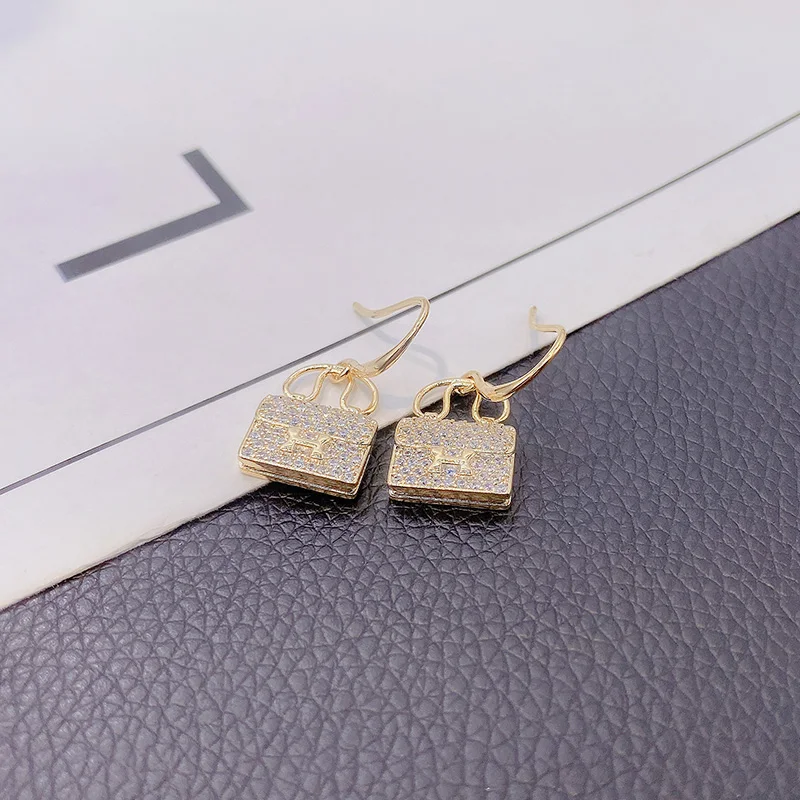 Luxury Cubic Zirconia Pendant Earrings Woman High Fashion Crystal Korean Earrings Anniversary Gift Jewelry for Girls
