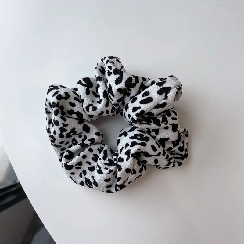 Leopard white