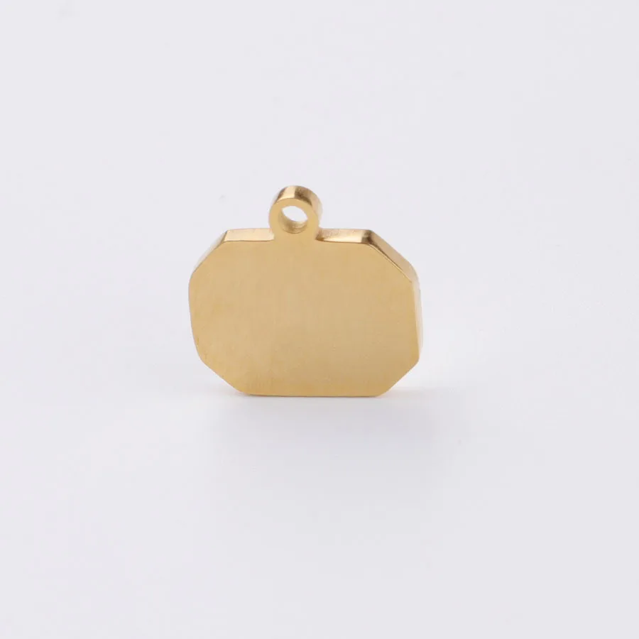 10703899714_1530176299