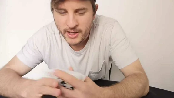 

2020 Mr. Cool By Ollie Mealing - Magic tricks