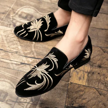 

Men's Fashion Suede Leather Embroidery Loafers Mens Casual Printed Moccasins Shoes Man Party Driving Flats