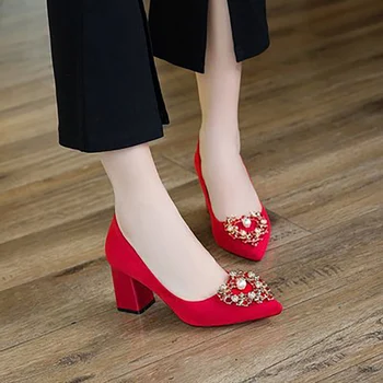 

Woman Pointed Toe Pumps Women High Heels Flock Pearl Women's Thick Heel Female Crystal Shoes Fashion Ladies Wedding Footwear