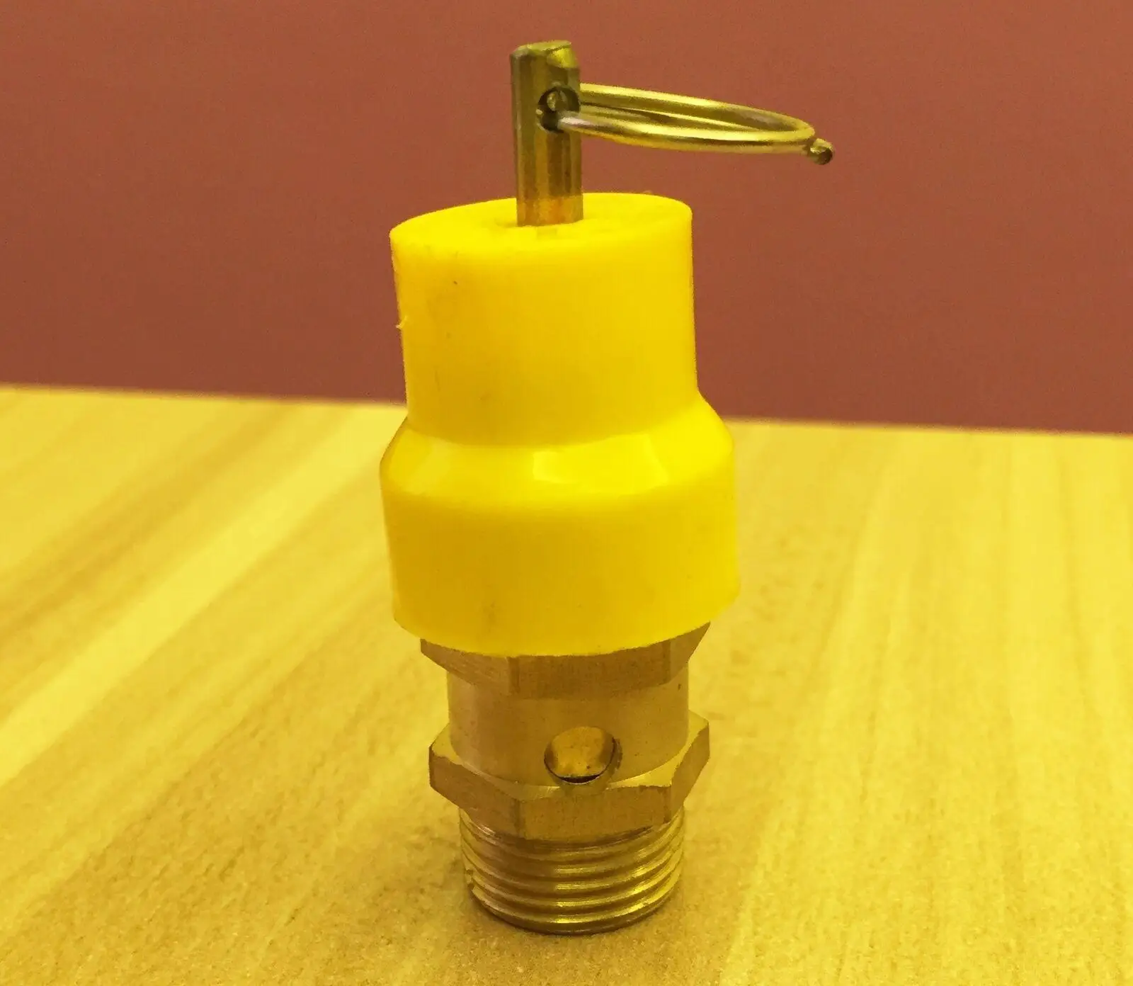 

0.8Mpa 3/8" BSPT Air Compressor Pressure Relief Valve Safety Release Valves