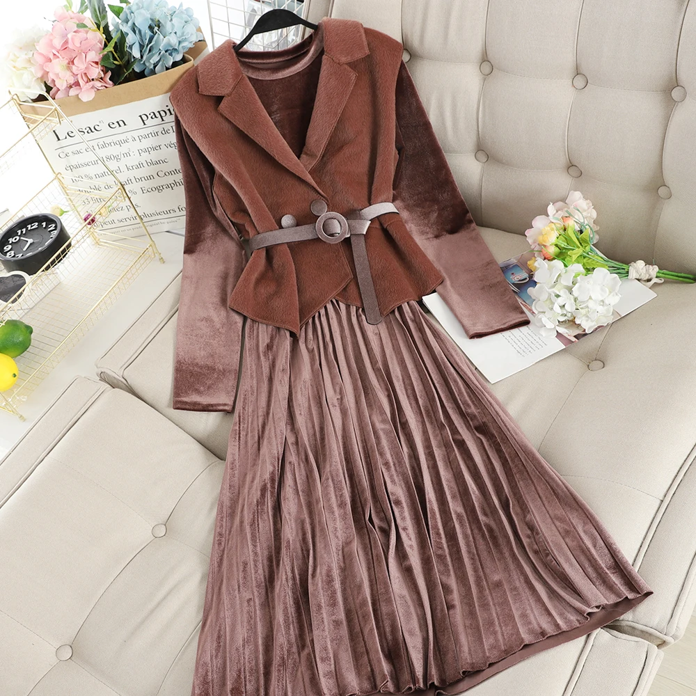 SINGRAIN Women Long Pleated Velour Dress+Fur Vest Outerwear Fashion Warm Office Party Midi Dress Winter Two Pieces Velvet Dress - Цвет: khaki