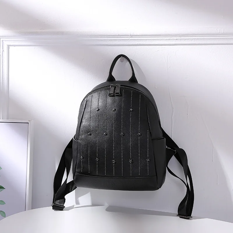 

2019 Spring New Style Soft Leather Backpack INS Super Fire Trend Simple Large Capacity First Layer Leather Backpackage