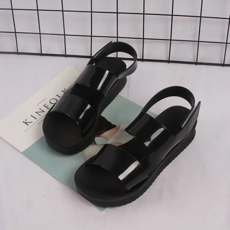 12569581427_1547583497