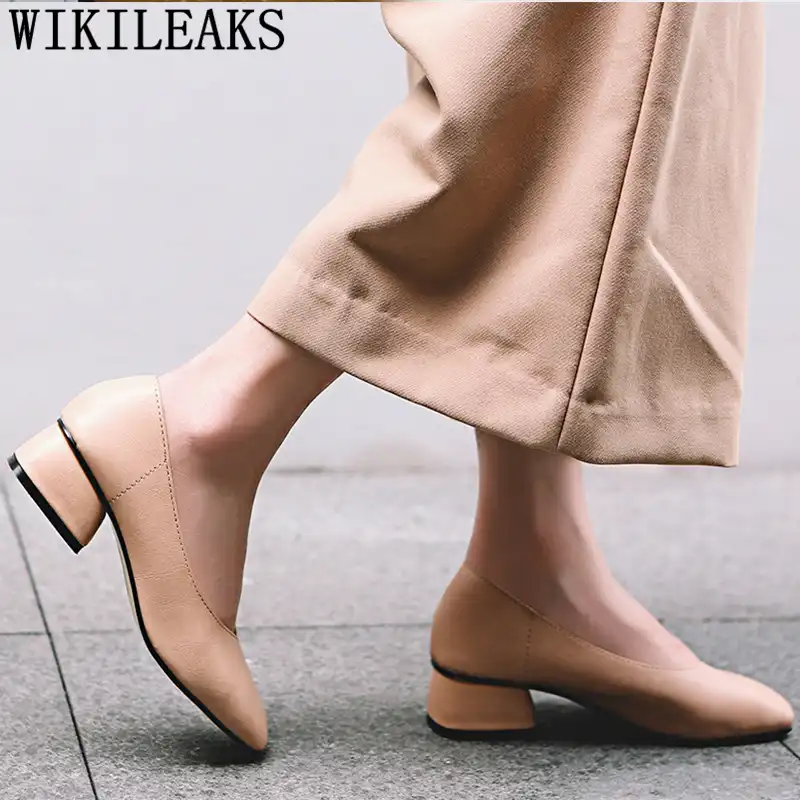 womens black pumps low heel