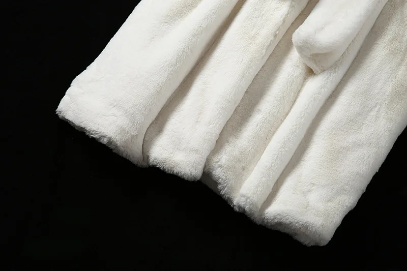 12491887436_1505273828