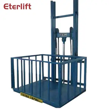 

Industrial warehouse hydraulic cargo lift