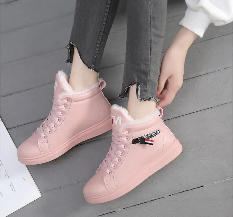 

women Skateboarding Shoes Hip Hop winter warm Plush Comfortable sneakers Women high top soft Footwear flat plush sneaker