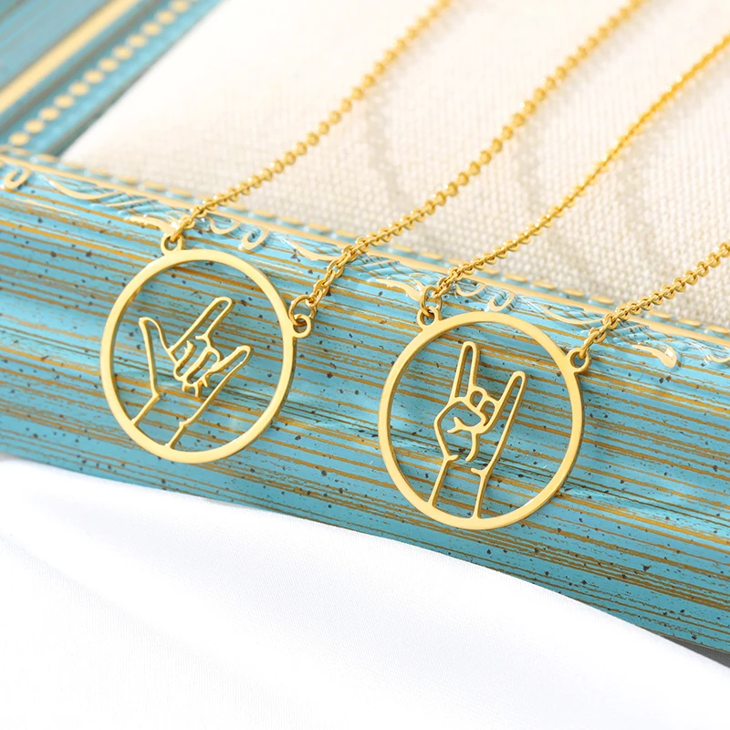 

Round Gestures Pendant Necklaces For Women Bijoux Femme Peace Heart Sign Language Stainless Steel Gold Choker Chain Bff Jewelry