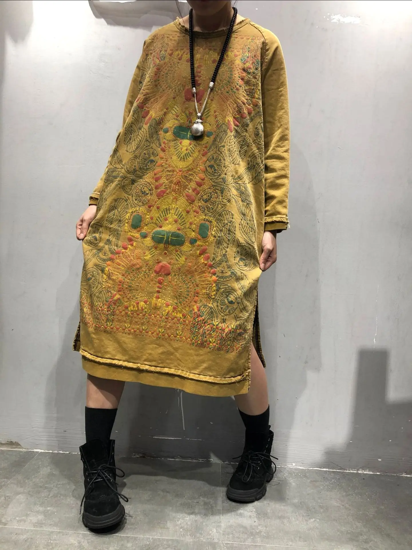 

March Spring And Autumn New Style Mid-length Retro Printed Retro Hoodie Women's Loose And Plus-sized Dress