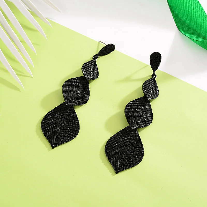 MAIKALE Hot Sale Alloy Leaf-Shaped Long Drop Earrings BlACK Color Simple Tandem Fashion Korean Earrings For Women To Friend Gift