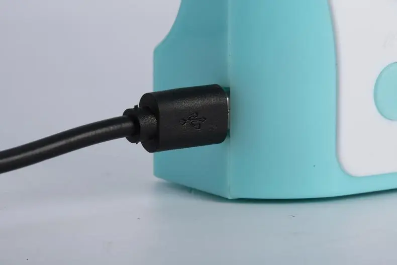 Chargeable USB Mute Portable Small Fan Creative Cute Portable Hand-Held Desktop Small Night Lamp Mini Thermantidote