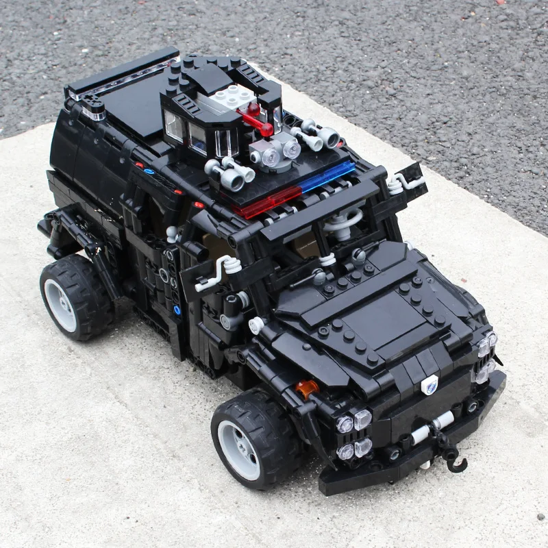 

Mz6002 Building Blocks Remote Control Car Panther Armor Police Car 2.4G Remote Control Car DIY Assembled Building Blocks