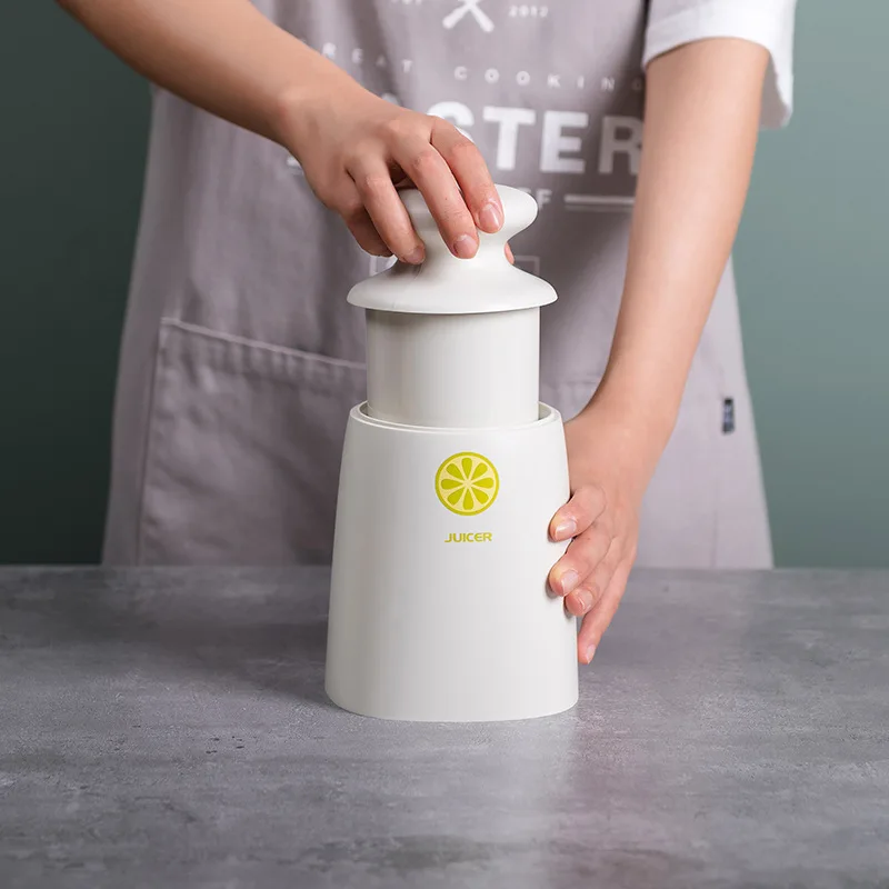 

Manual Fruit Juicer Household Juicer Squeezing Lemon Orange Small Juicer Easy To Use Clean