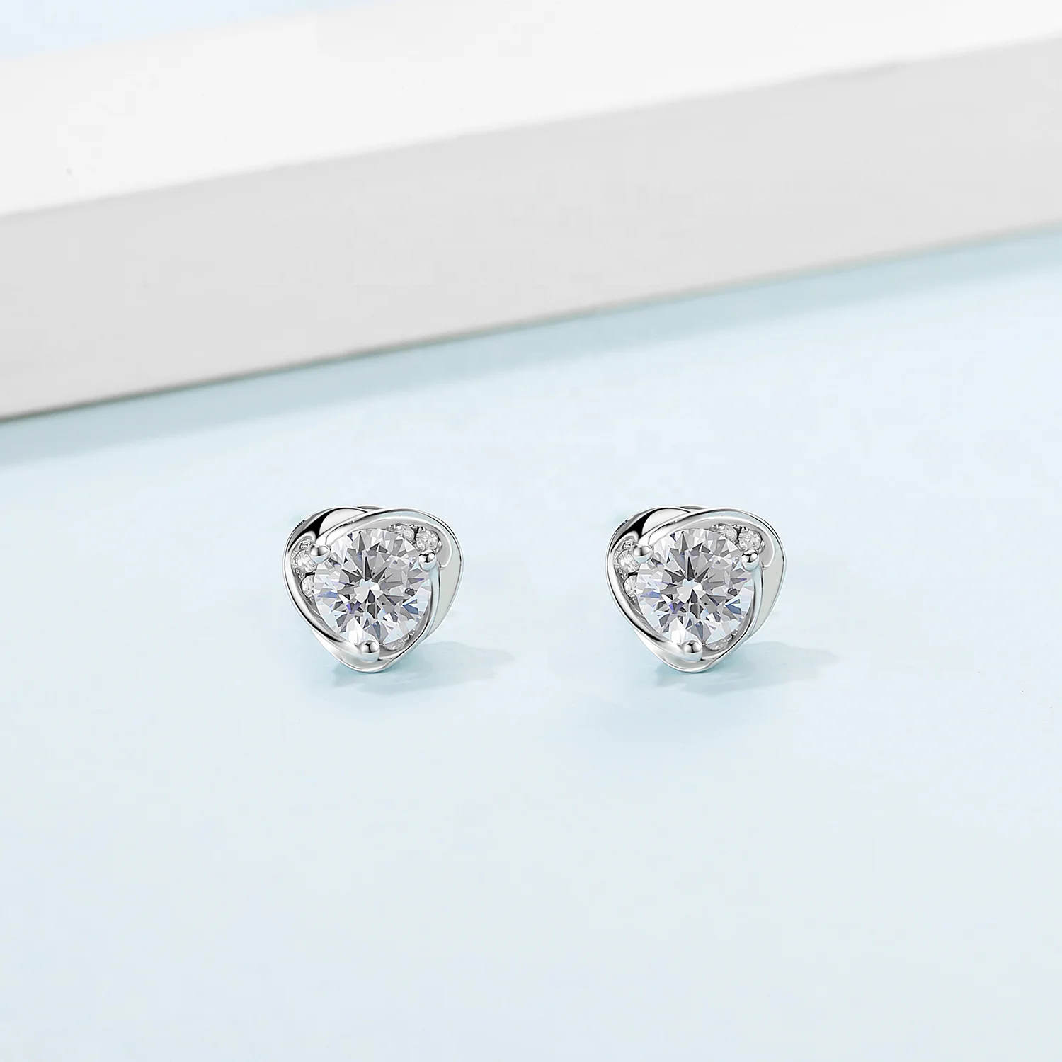 Женские серьги гвоздики GEM'S BALLET Heart Moissanite ювелирные изделия из стерлингового